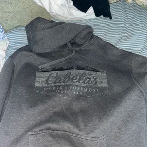 Grey Cabelas sweatshirt